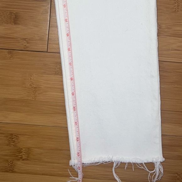 Everlane high rise straight jean with raw hem - Picture 4 of 7